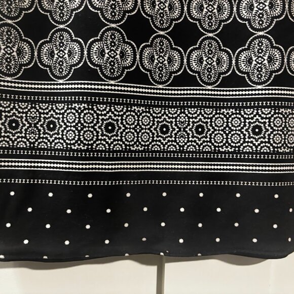 Medium Dress from Whitehouse Black Market - Picture 8 of 8